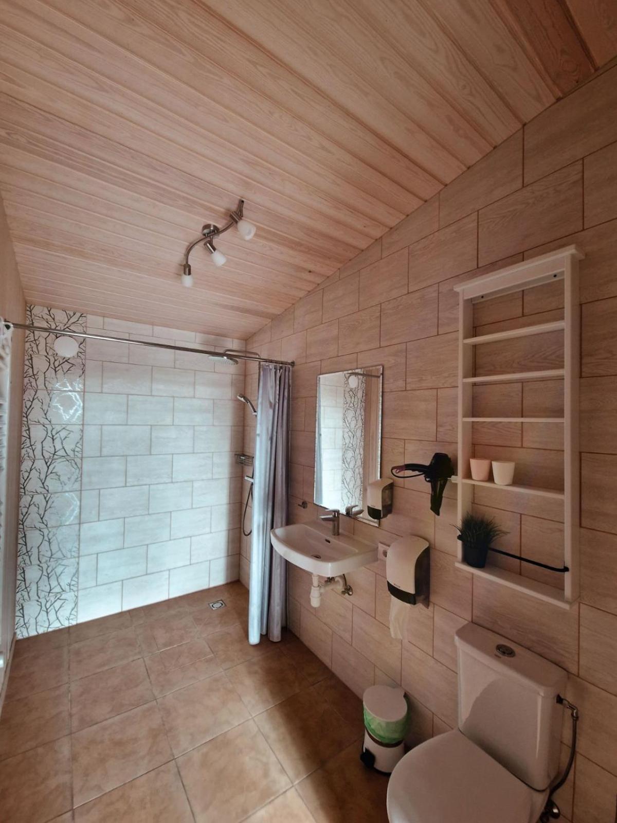 Sila Terases Aparthotel Madona Exterior photo